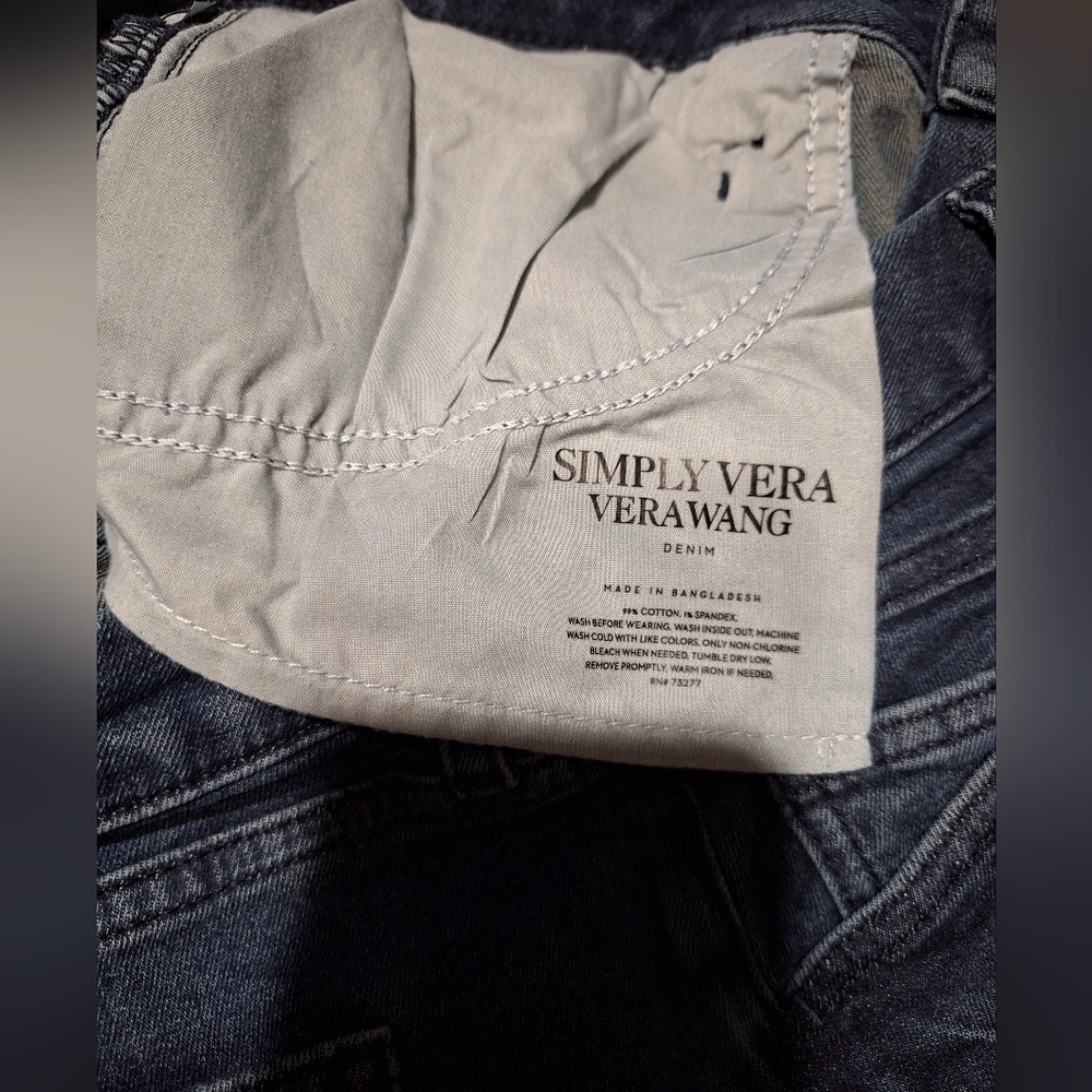 Simply Vera Wang The Perfec Vintage Wide-LEG Crop Jean Size 8 Color Blue - Picture 9 of 10